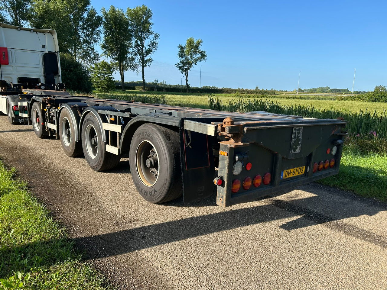 Nooteboom D-tec CT-53-04D combi chassis apk/tuf 9-2025 gvw 53000 kg - Semi-trailer pengangkut mobil: gambar 2 Nooteboom D-tec CT-53-04D combi chassis apk/tuf 9-2025 gvw 53000 kg - Semi-trailer pengangkut mobil: gambar 2