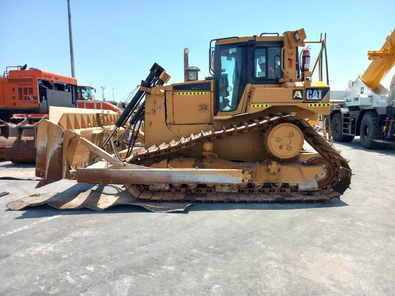 Cat D6T LGP (Abu Dhabi) - Bulldozer: gambar 1 Cat D6T LGP (Abu Dhabi) - Bulldozer: gambar 1