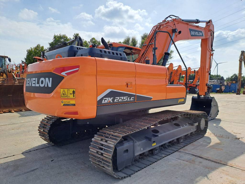Develon DX225LC-7M (4 pieces available) - Ekskavator perayap: gambar 4 Develon DX225LC-7M (4 pieces available) - Ekskavator perayap: gambar 4