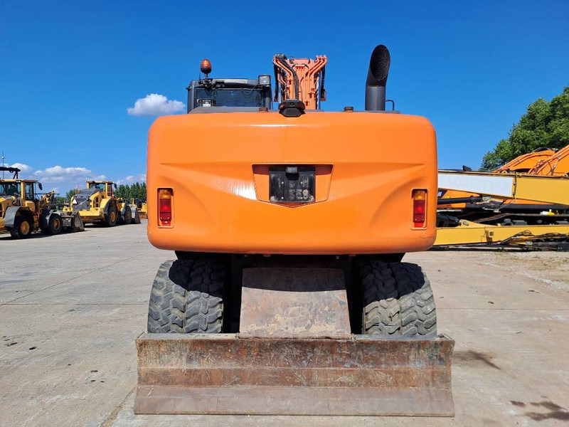 Hitachi ZX 170 W-5 B - Ekskavator roda: gambar 3 Hitachi ZX 170 W-5 B - Ekskavator roda: gambar 3