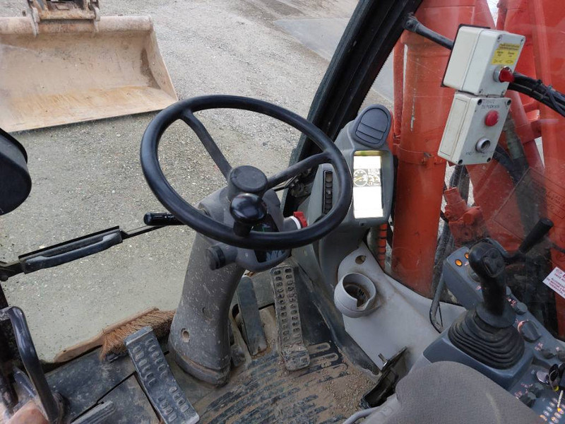 Ekskavator roda Hitachi ZX170W-5B: gambar 9