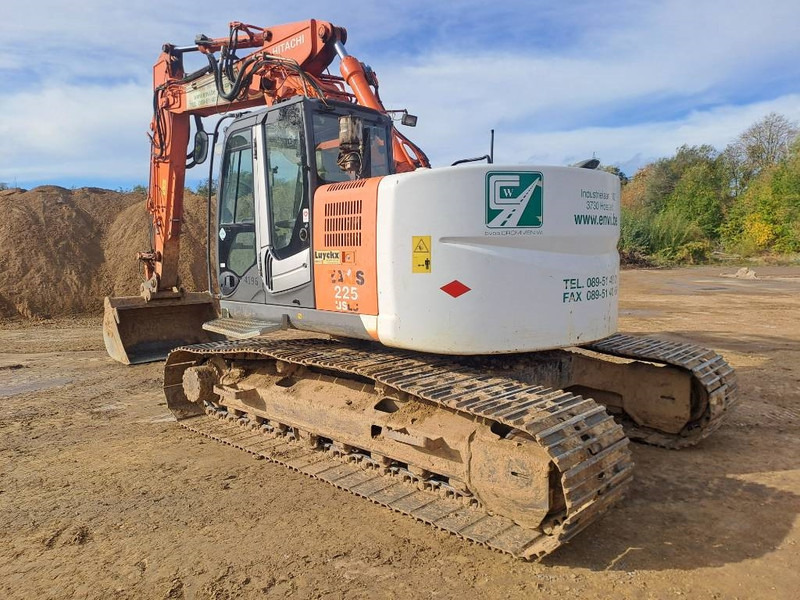 Hitachi ZX225USLC-3 - Ekskavator perayap: gambar 2 Hitachi ZX225USLC-3 - Ekskavator perayap: gambar 2