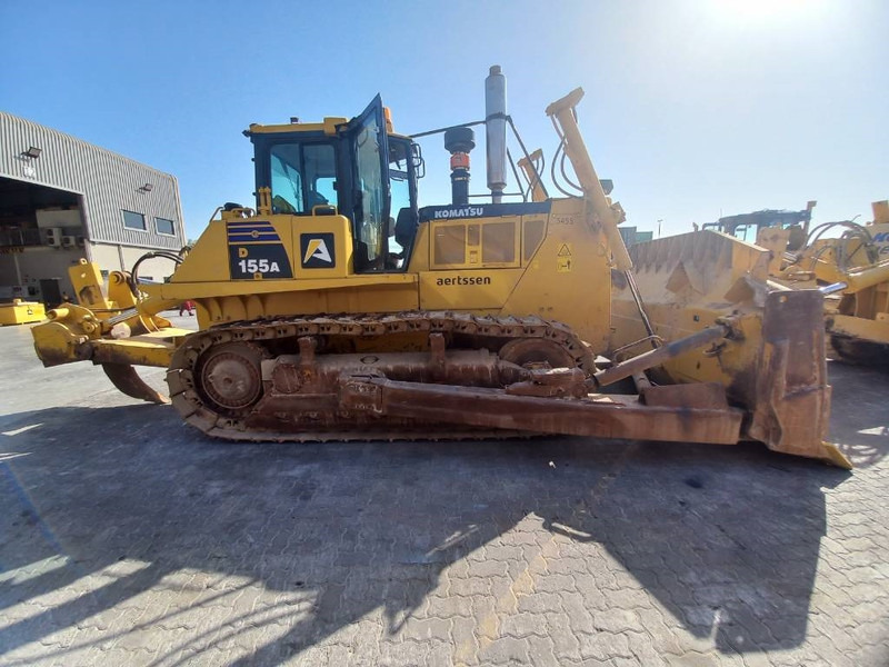 Komatsu D155A-6R (4 pcs available in Abu Dhabi) - Bulldozer: gambar 4 Komatsu D155A-6R (4 pcs available in Abu Dhabi) - Bulldozer: gambar 4