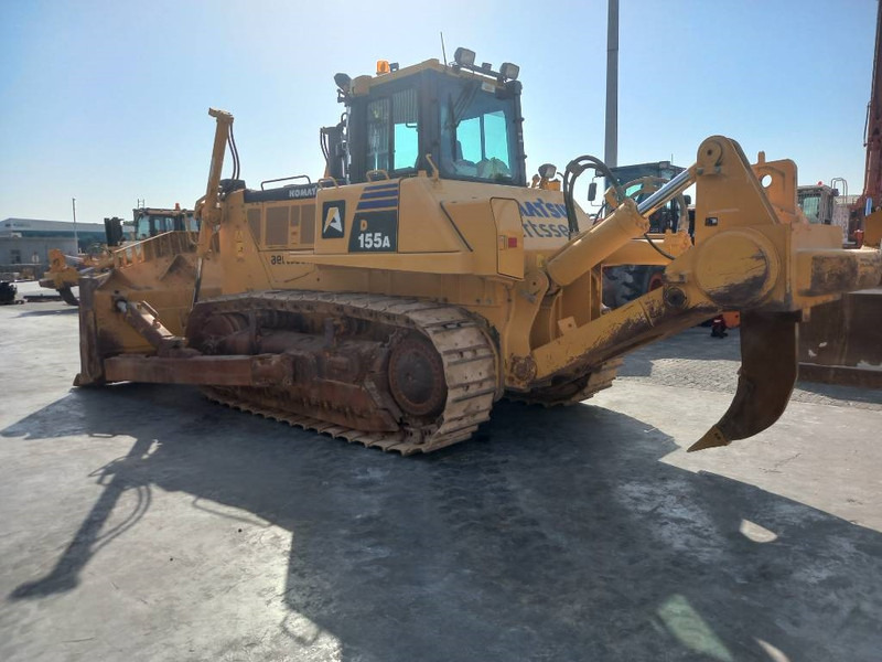 Komatsu D155A-6R (4 pcs available in Abu Dhabi) - Bulldozer: gambar 2 Komatsu D155A-6R (4 pcs available in Abu Dhabi) - Bulldozer: gambar 2