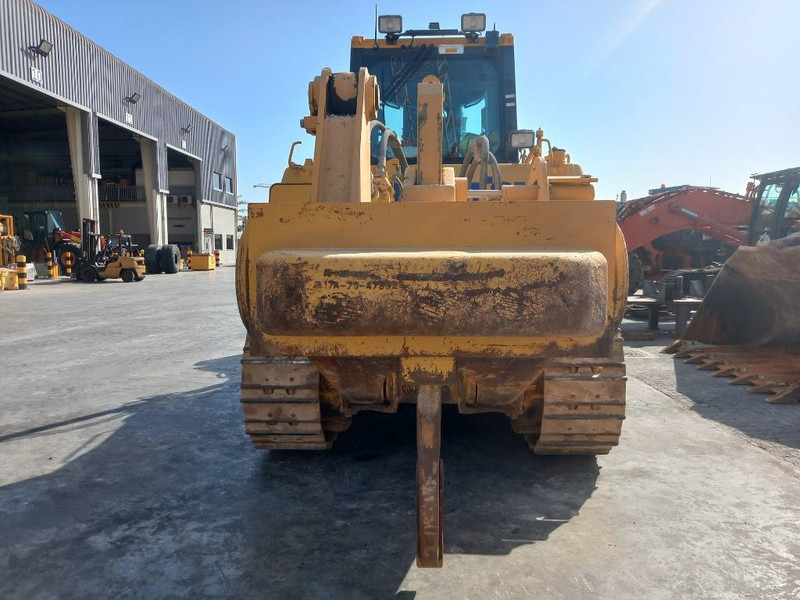 Komatsu D155A-6R (4 pcs available in Abu Dhabi) - Bulldozer: gambar 5 Komatsu D155A-6R (4 pcs available in Abu Dhabi) - Bulldozer: gambar 5