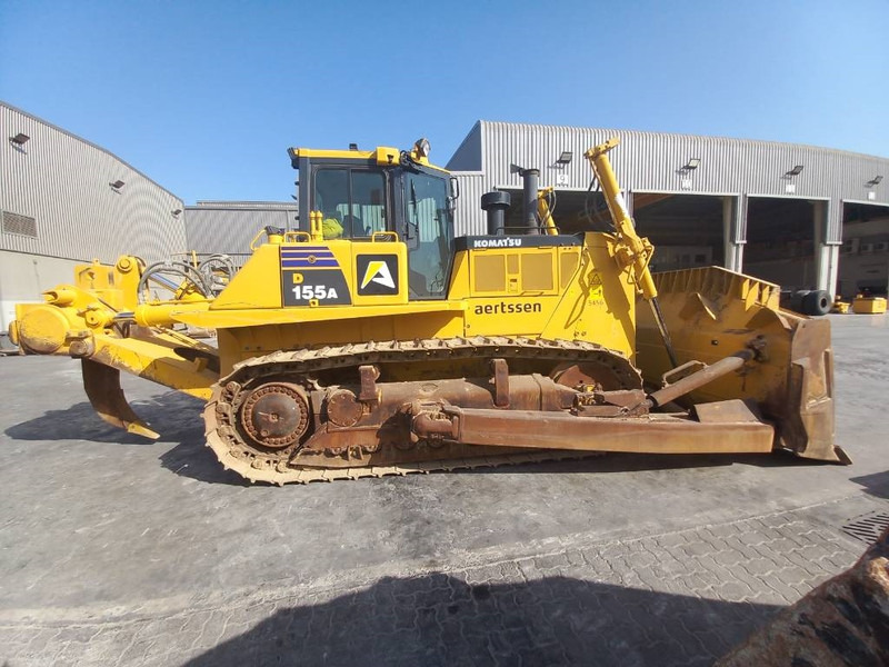 Komatsu D155A-6R (4 pcs available in Abu Dhabi) - Bulldozer: gambar 4 Komatsu D155A-6R (4 pcs available in Abu Dhabi) - Bulldozer: gambar 4