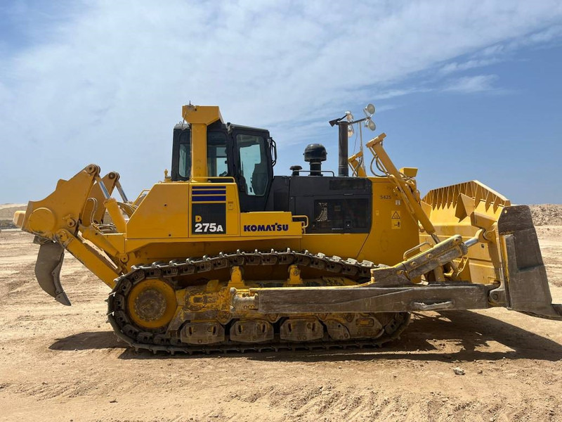 Komatsu D275-5R (Saudi Arabia) - Bulldozer: gambar 1 Komatsu D275-5R (Saudi Arabia) - Bulldozer: gambar 1