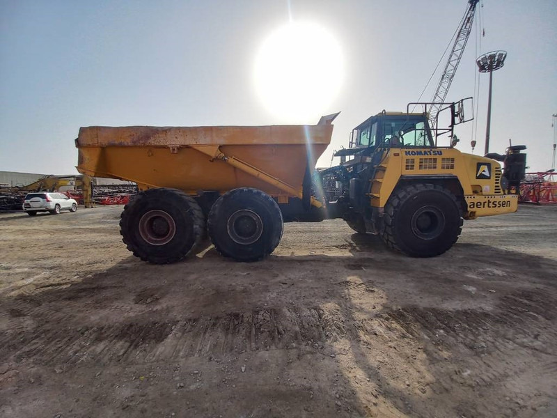 Komatsu HM400-3R (4 pcs available in Abu Dhabi) - Tempat sampah artikulasi: gambar 4 Komatsu HM400-3R (4 pcs available in Abu Dhabi) - Tempat sampah artikulasi: gambar 4