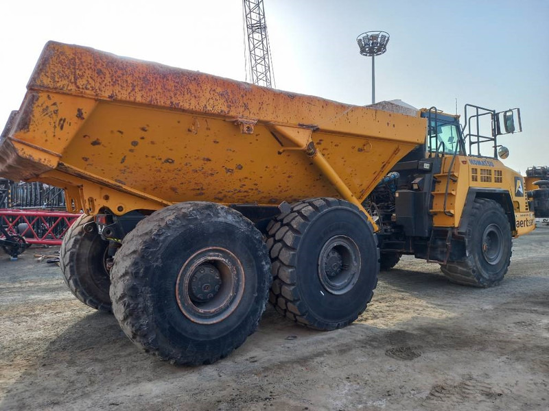 Komatsu HM400-3R (4 pcs available in Abu Dhabi) - Tempat sampah artikulasi: gambar 3 Komatsu HM400-3R (4 pcs available in Abu Dhabi) - Tempat sampah artikulasi: gambar 3