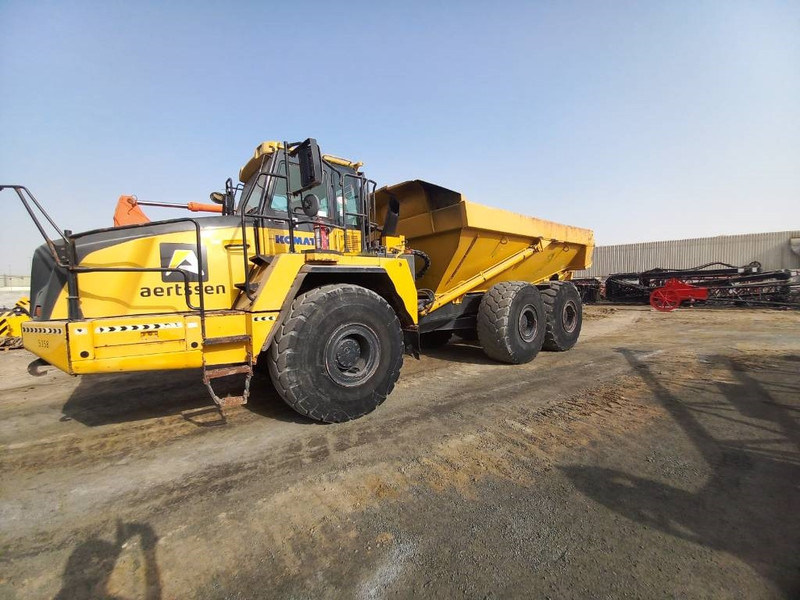Komatsu HM400-3R (4 pcs available in Abu Dhabi) - Tempat sampah artikulasi: gambar 2 Komatsu HM400-3R (4 pcs available in Abu Dhabi) - Tempat sampah artikulasi: gambar 2