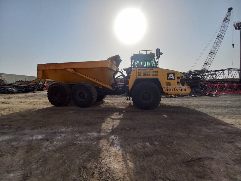 Komatsu HM400-3R (4 pcs available in Abu Dhabi) - Tempat sampah artikulasi: gambar 3 Komatsu HM400-3R (4 pcs available in Abu Dhabi) - Tempat sampah artikulasi: gambar 3