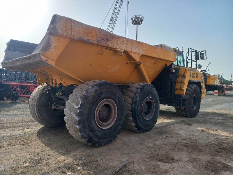 Komatsu HM400-3R (4 pcs available in Abu Dhabi) - Tempat sampah artikulasi: gambar 3 Komatsu HM400-3R (4 pcs available in Abu Dhabi) - Tempat sampah artikulasi: gambar 3