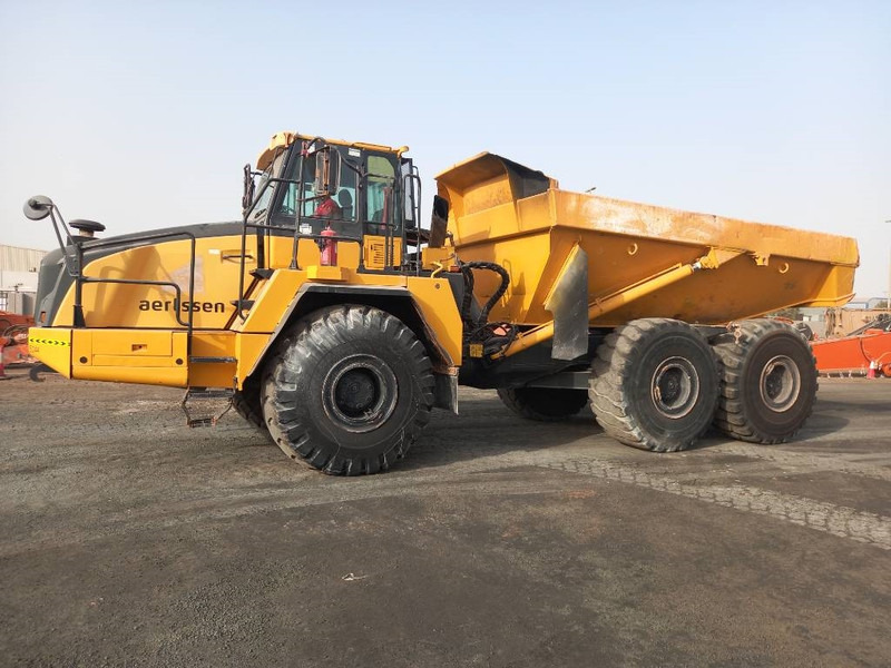 Komatsu HM400-3R (4pcs available in Abu Dhabi) - Tempat sampah artikulasi: gambar 2 Komatsu HM400-3R (4pcs available in Abu Dhabi) - Tempat sampah artikulasi: gambar 2