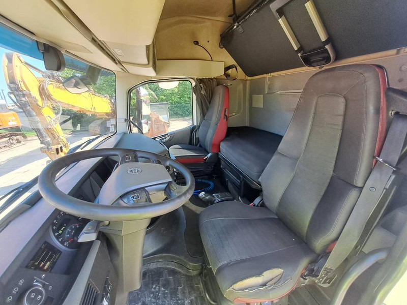 Tractor head Volvo FH 13 540 (110 ton / 3 pieces): gambar 14