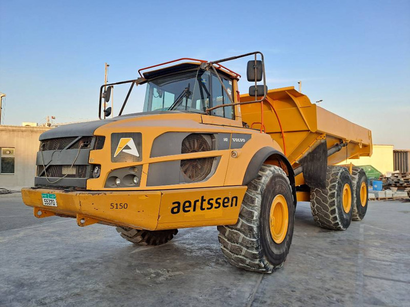Tempat sampah artikulasi Volvo A40F (Abu Dhabi): gambar 7