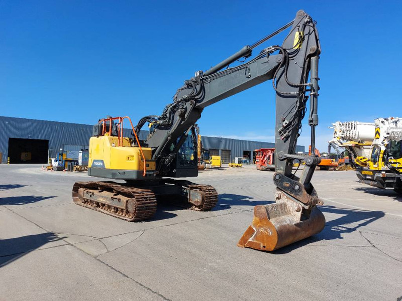 Volvo ECR 235 E - Ekskavator perayap: gambar 3 Volvo ECR 235 E - Ekskavator perayap: gambar 3