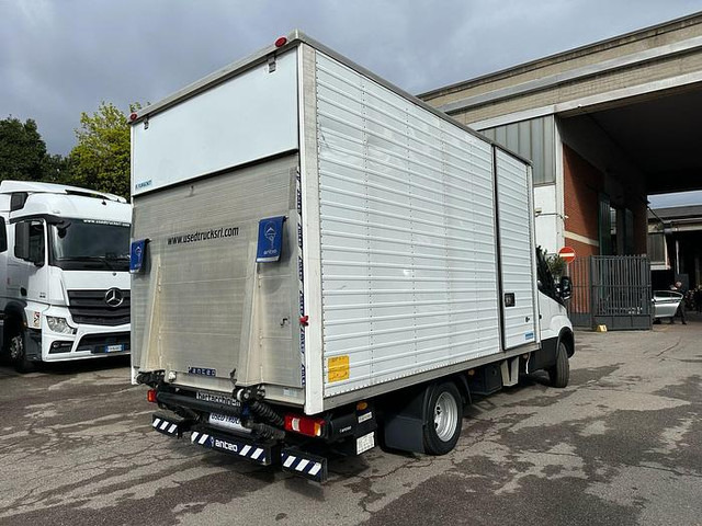 Iveco 35C14 - Van box: gambar 2 Iveco 35C14 - Van box: gambar 2