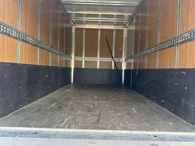 Iveco 35C14 - Van box: gambar 5 Iveco 35C14 - Van box: gambar 5