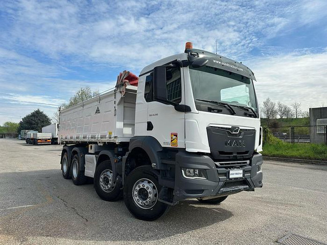 MAN TGS 41.510 - Truk jungkit: gambar 4 MAN TGS 41.510 - Truk jungkit: gambar 4
