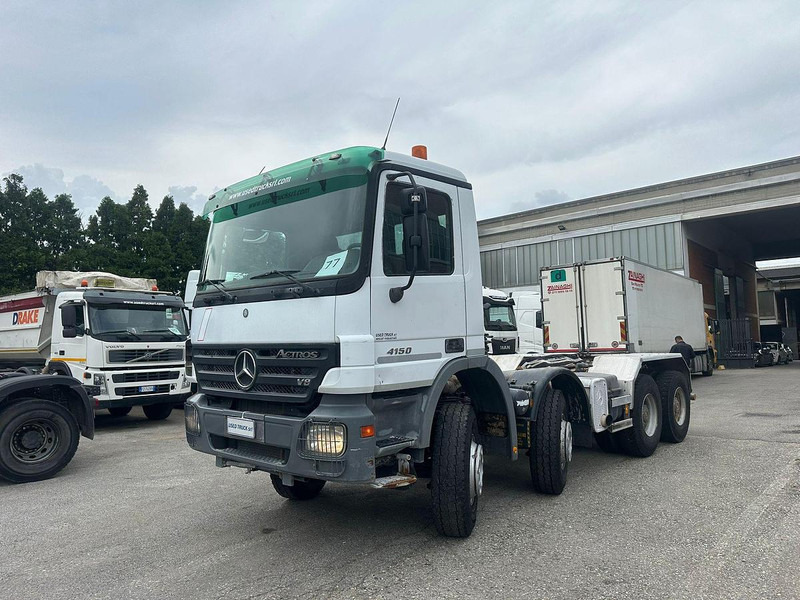 Mercedes-Benz Actros 41.50 - Truk sasis: gambar 1 Mercedes-Benz Actros 41.50 - Truk sasis: gambar 1