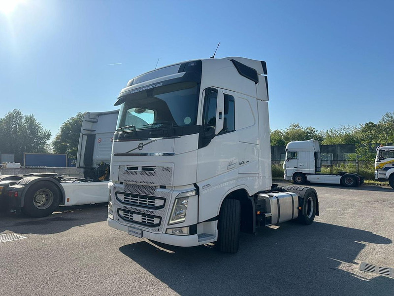 Volvo FH 500 - Tractor head: gambar 1 Volvo FH 500 - Tractor head: gambar 1
