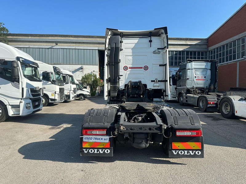 Volvo FH 500 - Tractor head: gambar 5 Volvo FH 500 - Tractor head: gambar 5