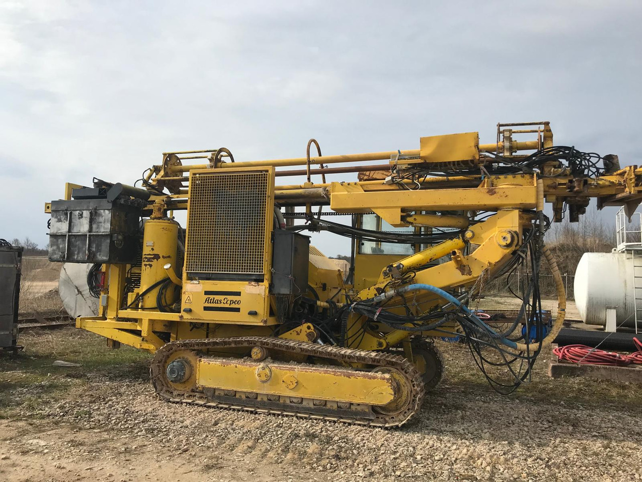 Atlas Copco ROC 860 HC-3 - Anjungan pengeboran: gambar 1 Atlas Copco ROC 860 HC-3 - Anjungan pengeboran: gambar 1