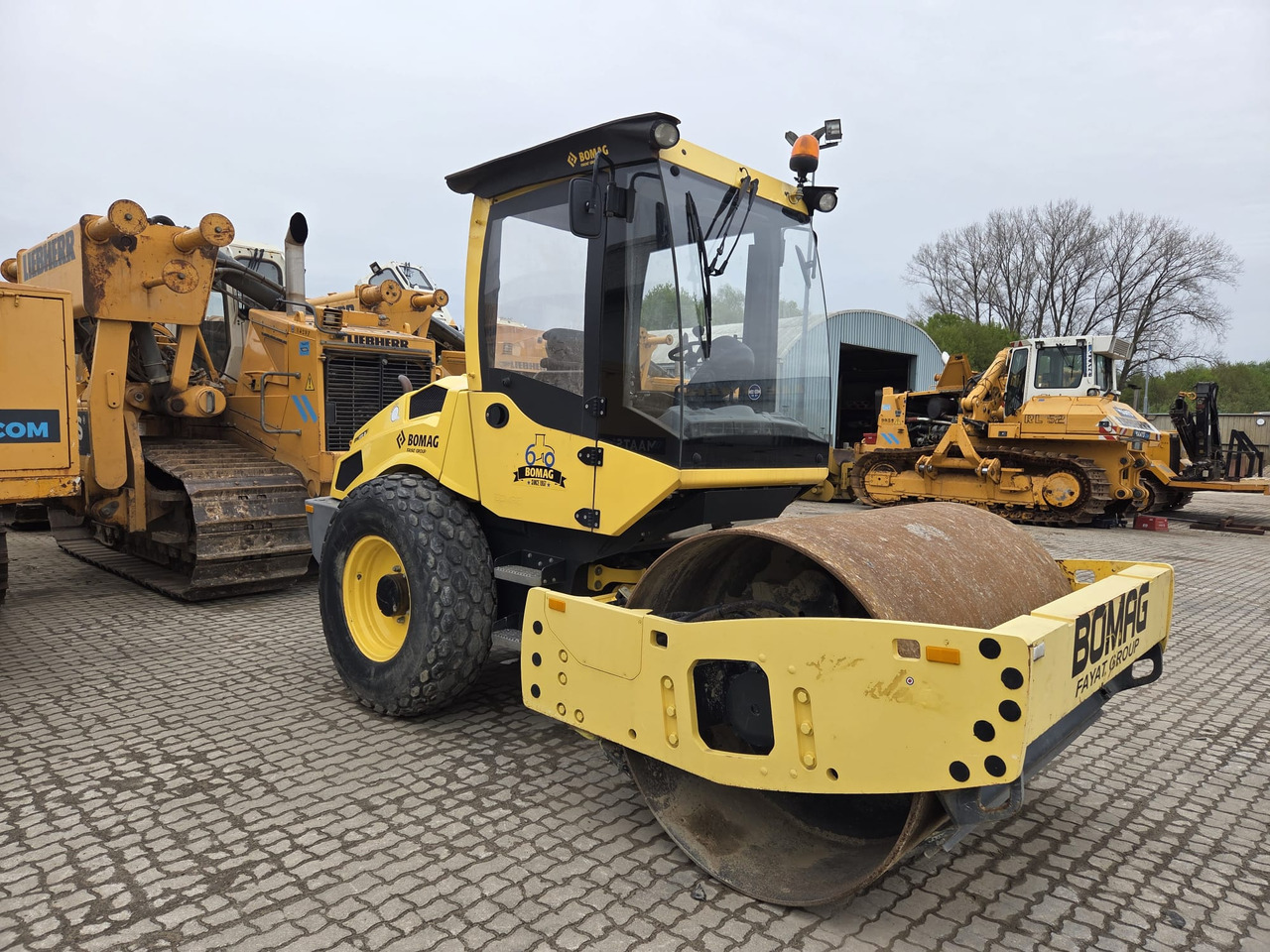 BOMAG BW177D-5 - Pemadat: gambar 3 BOMAG BW177D-5 - Pemadat: gambar 3