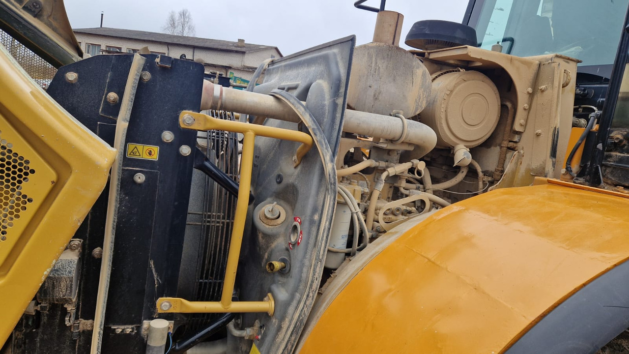 Wheel loader CATERPILLAR 962H: gambar 21