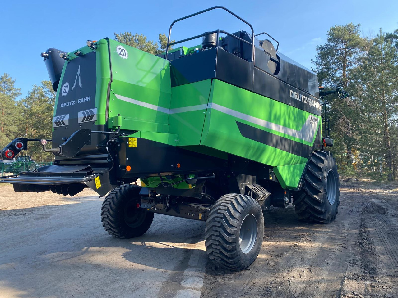 DEUTZ FAHR C6305 TS with DH630R NEW/UNUSED - Mesin pemanen: gambar 3 DEUTZ FAHR C6305 TS with DH630R NEW/UNUSED - Mesin pemanen: gambar 3