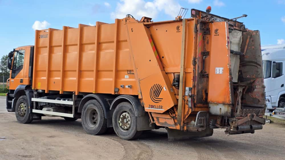 IVECO AD260 310HP - Truk sampah: gambar 3 IVECO AD260 310HP - Truk sampah: gambar 3