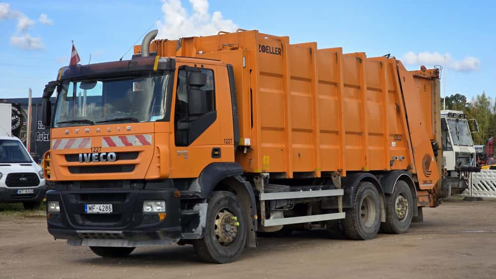 IVECO AD260 310HP - Truk sampah: gambar 1 IVECO AD260 310HP - Truk sampah: gambar 1