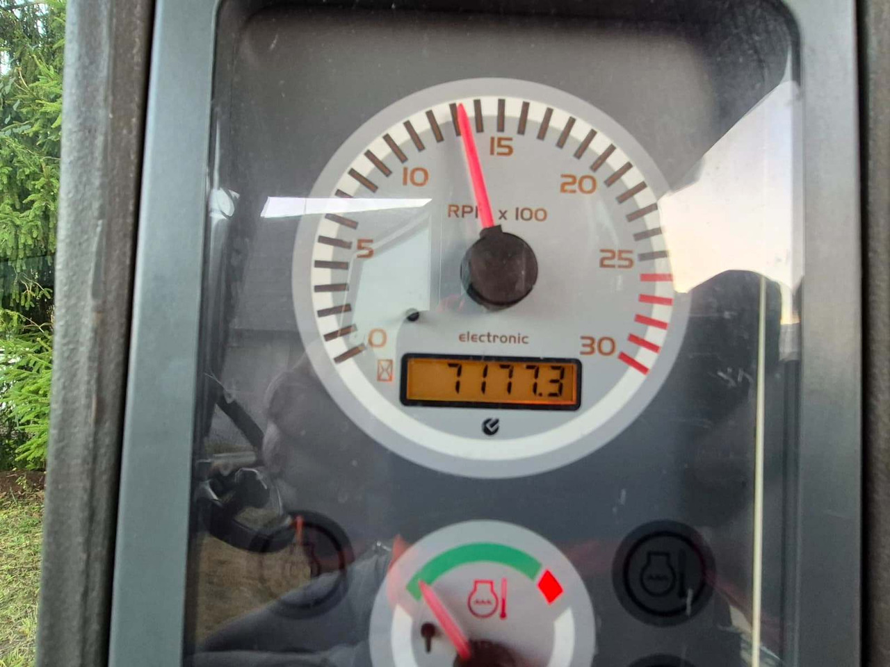 KOMATSU WB93R-5 - Backhoe loader: gambar 5 KOMATSU WB93R-5 - Backhoe loader: gambar 5