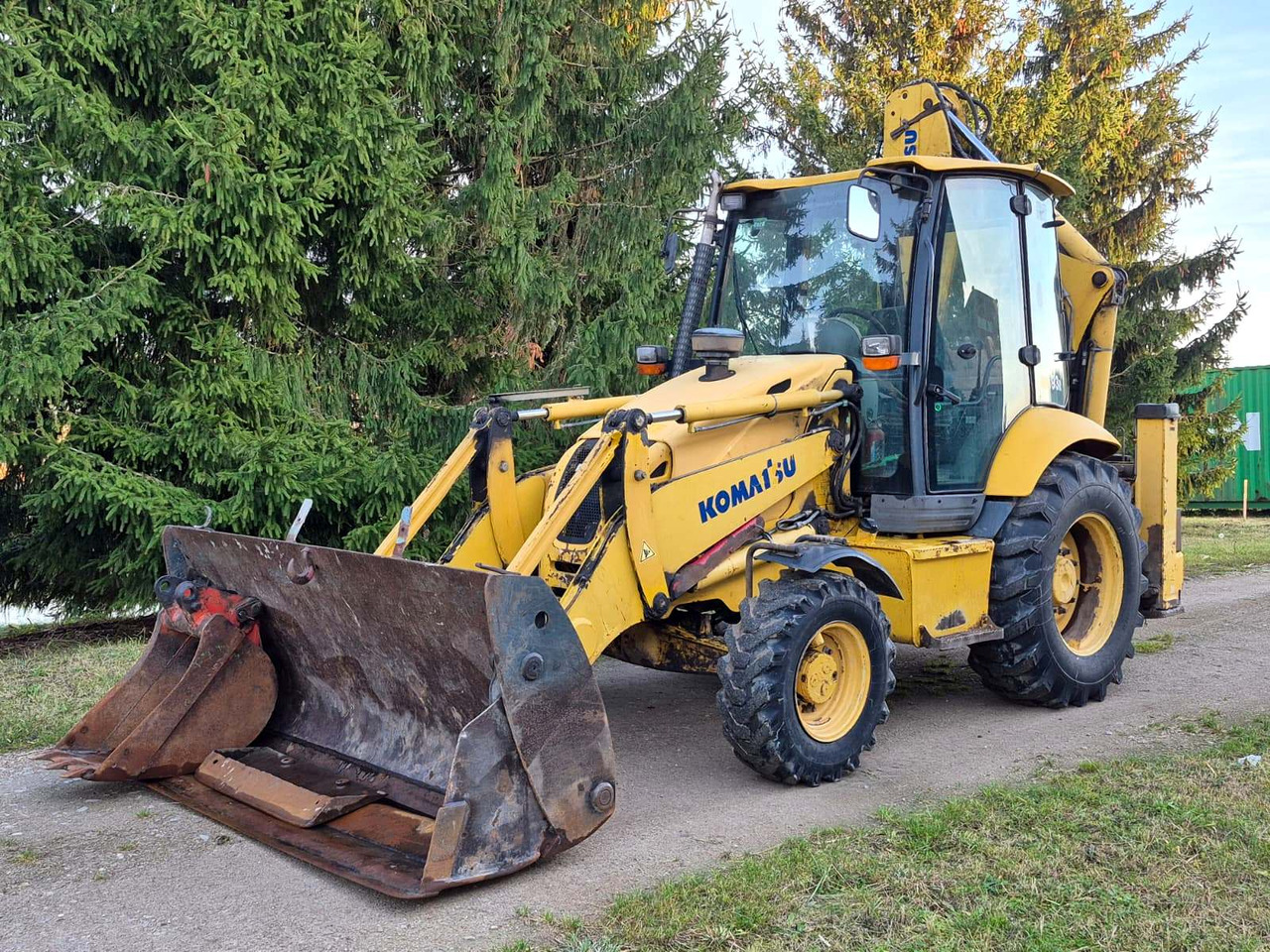 KOMATSU WB93R-5 - Backhoe loader: gambar 3 KOMATSU WB93R-5 - Backhoe loader: gambar 3