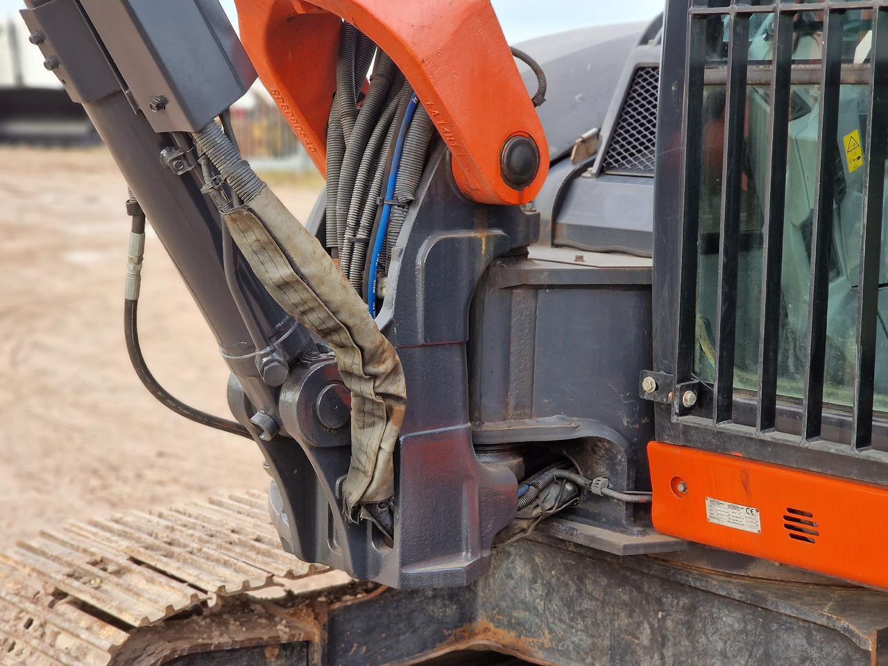 Ekskavator mini KUBOTA KX080-4. Metal tracks.: gambar 9 Ekskavator mini KUBOTA KX080-4. Metal tracks.: gambar 9