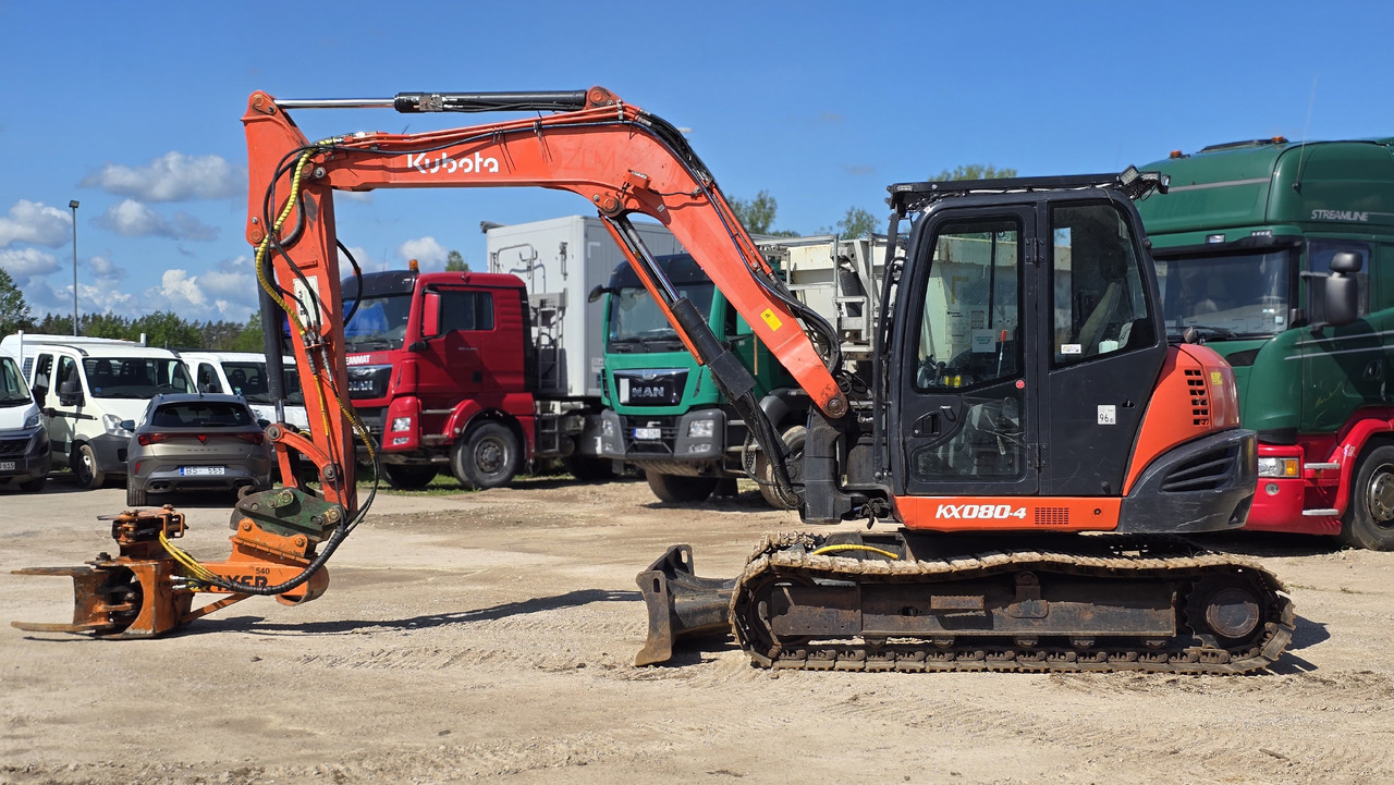 Kubota KX080-4, AXER 540 - Traktor kehutanan: gambar 1 Kubota KX080-4, AXER 540 - Traktor kehutanan: gambar 1