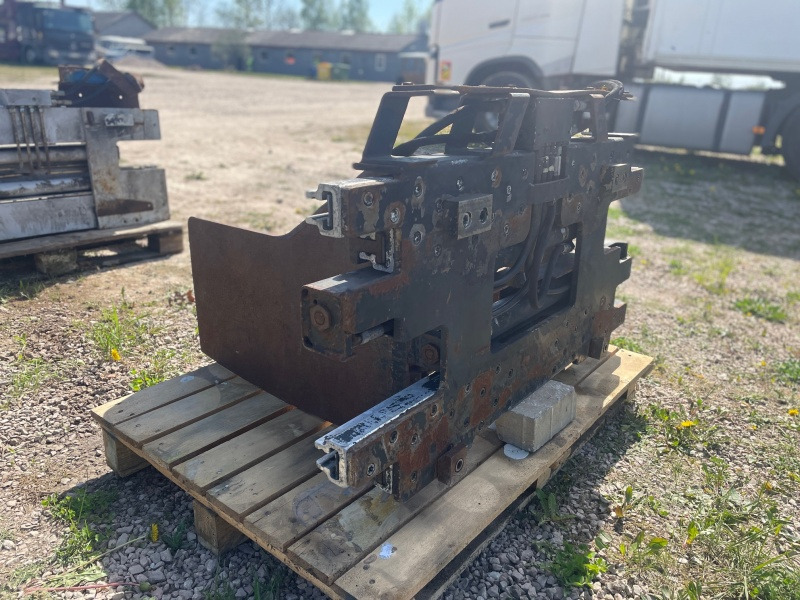 MEYER BALE CLAMP CLASS 3 - Klem untuk Peralatan untuk menangani material: gambar 4 MEYER BALE CLAMP CLASS 3 - Klem untuk Peralatan untuk menangani material: gambar 4