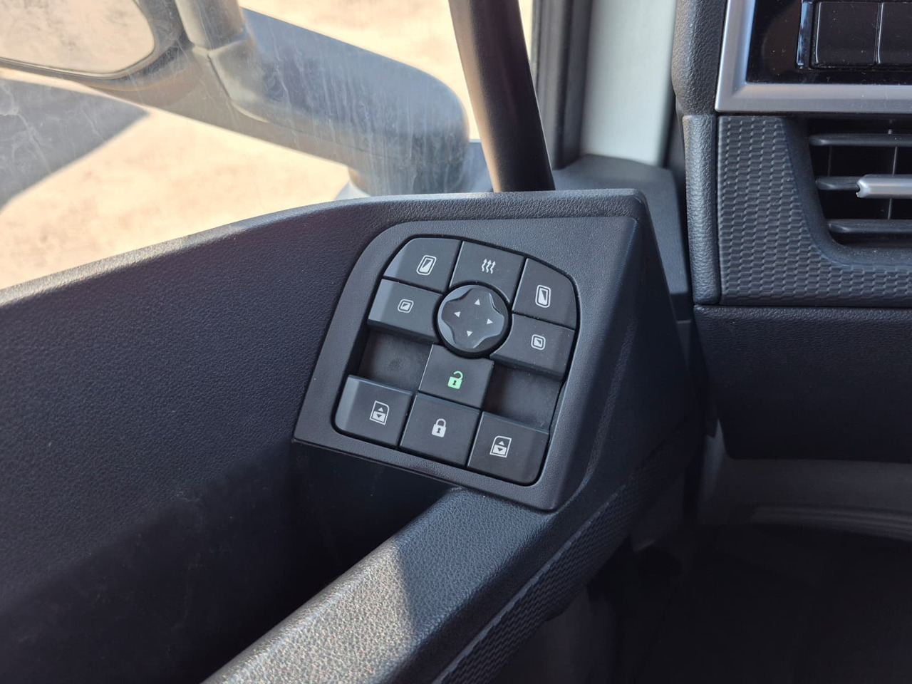 Leasing DAF XF480 FT DAF XF480 FT: gambar 19 Leasing DAF XF480 FT DAF XF480 FT: gambar 19