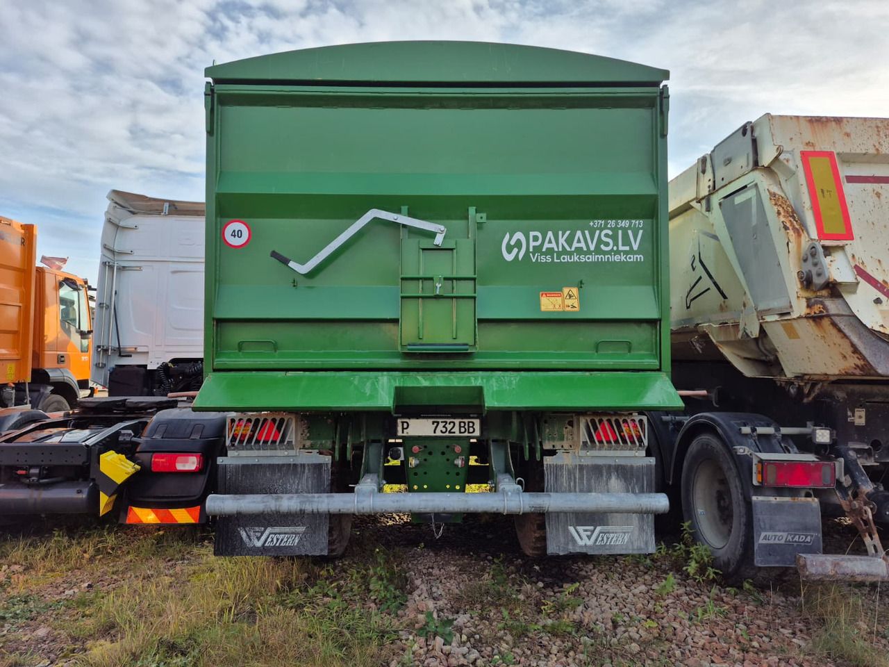 Western WF16S - Trailer jungkit pertanian/ Tempat sampah: gambar 5 Western WF16S - Trailer jungkit pertanian/ Tempat sampah: gambar 5