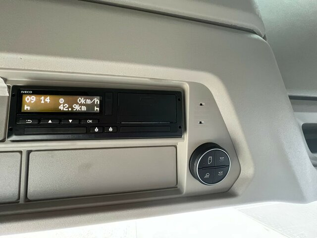 IVECO S-Way AS440S49T/P - AF4T COMFORT+AERO+ LED+NAVI... - Tractor head: gambar 5 IVECO S-Way AS440S49T/P - AF4T COMFORT+AERO+ LED+NAVI... - Tractor head: gambar 5