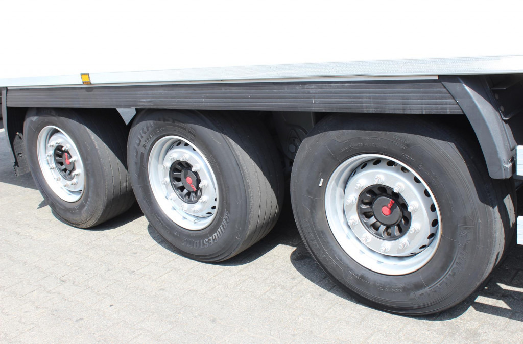 Chereau TK SLXi 300 Doppelstock FRC 2026 SAF - Semi-trailer berpendingin: gambar 5 Chereau TK SLXi 300 Doppelstock FRC 2026 SAF - Semi-trailer berpendingin: gambar 5