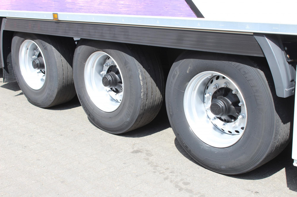 Chereau TK SLXi Spectrum Bi-Multi-Temp. TW FRC 26 - Semi-trailer berpendingin: gambar 3 Chereau TK SLXi Spectrum Bi-Multi-Temp. TW FRC 26 - Semi-trailer berpendingin: gambar 3