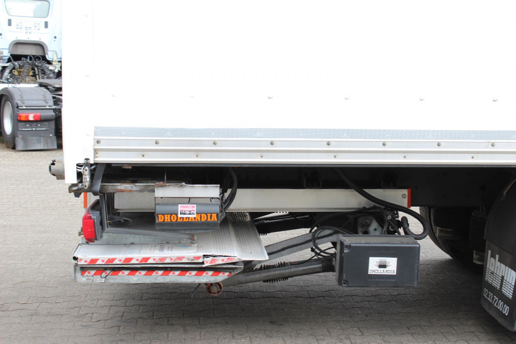 Daf CF 340 E6 Koffer 8,5m Klima LDW Rolltor LBW - Truk box: gambar 5 Daf CF 340 E6 Koffer 8,5m Klima LDW Rolltor LBW - Truk box: gambar 5