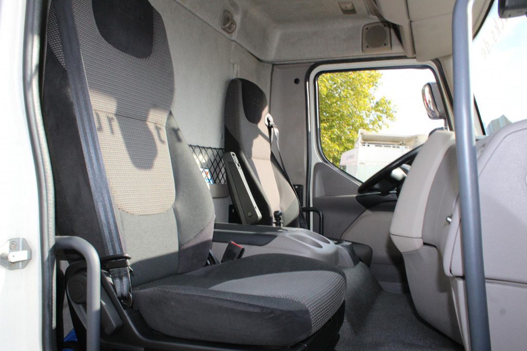 Daf LF 280 Koffer Klima LDW Rolltor LBW 149Tkm - Truk box: gambar 4 Daf LF 280 Koffer Klima LDW Rolltor LBW 149Tkm - Truk box: gambar 4