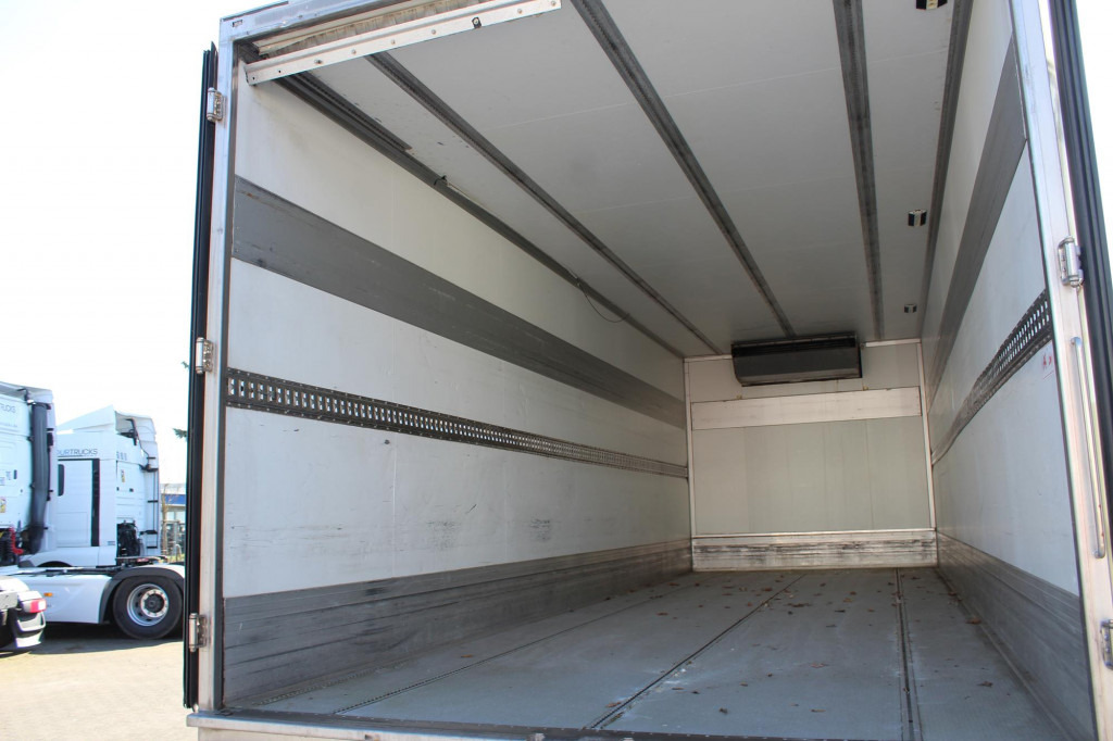 Daf LF 45.250 Thermo KingT-800R Türen+LBW Strom - Truk berpendingin: gambar 2 Daf LF 45.250 Thermo KingT-800R Türen+LBW Strom - Truk berpendingin: gambar 2