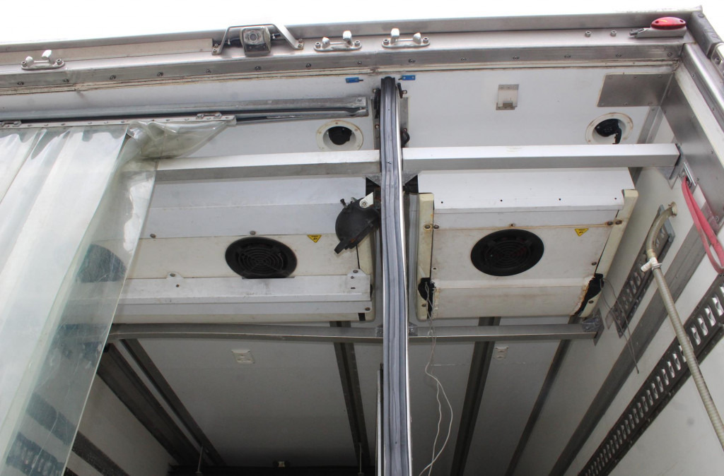 Iveco Eurocargo 140E25 CS1150-12Mt Bi-Temp Strom LBW - Truk berpendingin: gambar 4 Iveco Eurocargo 140E25 CS1150-12Mt Bi-Temp Strom LBW - Truk berpendingin: gambar 4
