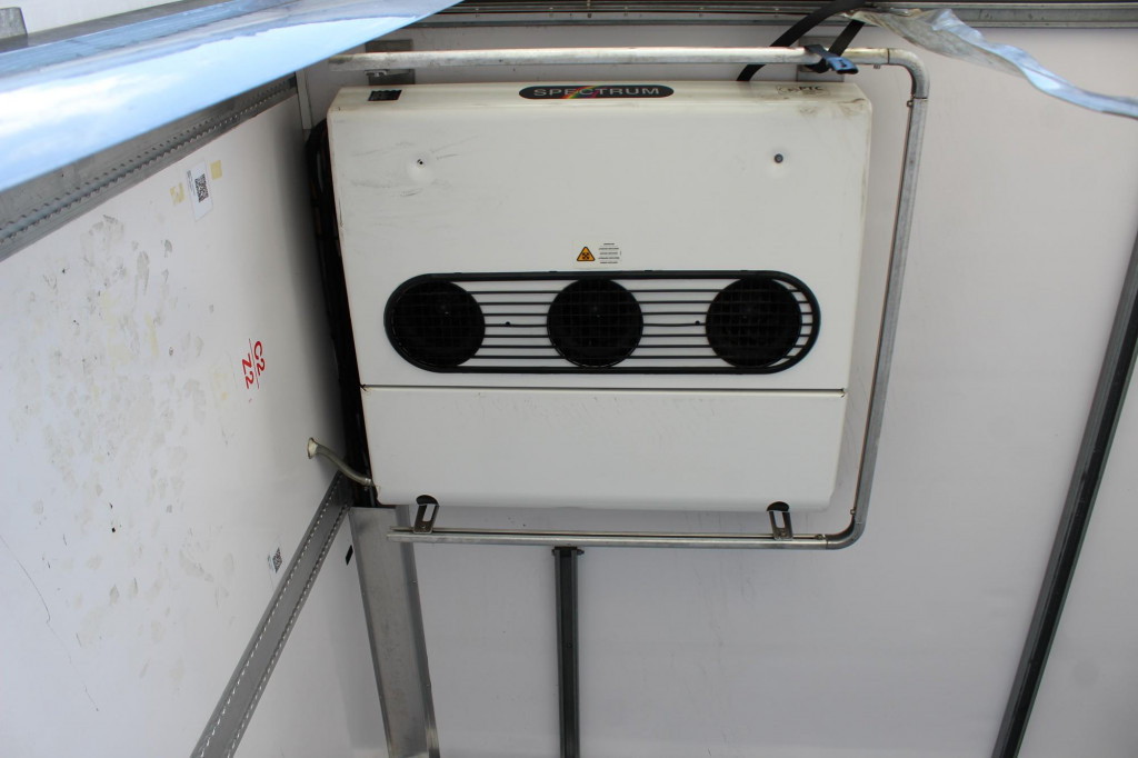 Lamberet Thermo King Spectrum Bi-Temp Doppelstock LBW - Semi-trailer berpendingin: gambar 4 Lamberet Thermo King Spectrum Bi-Temp Doppelstock LBW - Semi-trailer berpendingin: gambar 4