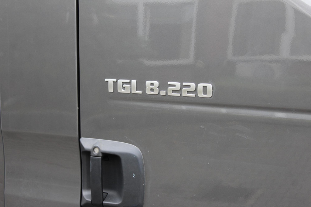 MAN TGL 8.220 Plane AHK 6,1 m Luft Klima - Truk dengan terpal samping: gambar 4 MAN TGL 8.220 Plane AHK 6,1 m Luft Klima - Truk dengan terpal samping: gambar 4
