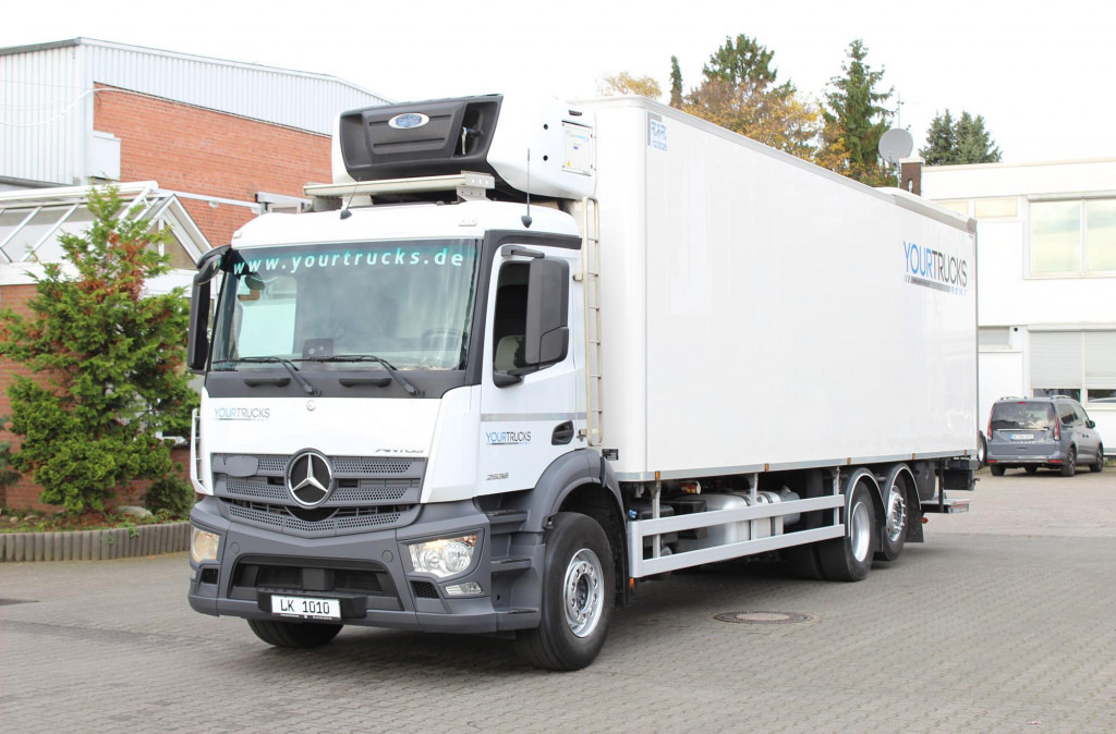 Mercedes-Benz Antos 2536 E6 CS 1250Mt Tri-temp LBW TW ATP - Truk berpendingin: gambar 1 Mercedes-Benz Antos 2536 E6 CS 1250Mt Tri-temp LBW TW ATP - Truk berpendingin: gambar 1