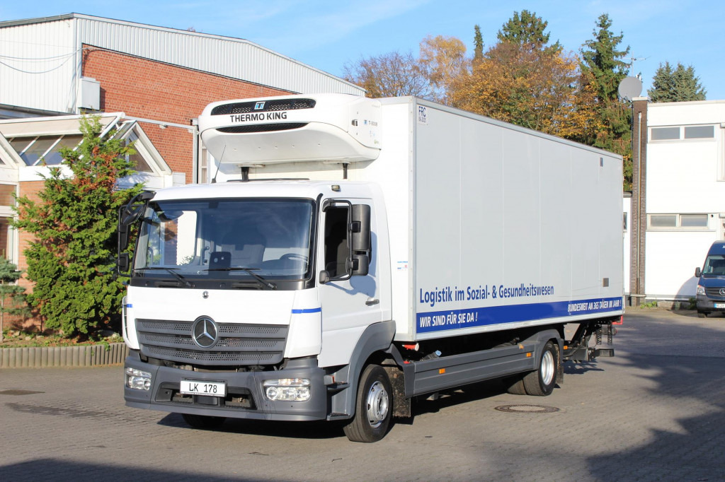Mercedes-Benz Atego 1221 E6 TK T-800 R Strom Türen+LBW - Truk berpendingin: gambar 1 Mercedes-Benz Atego 1221 E6 TK T-800 R Strom Türen+LBW - Truk berpendingin: gambar 1